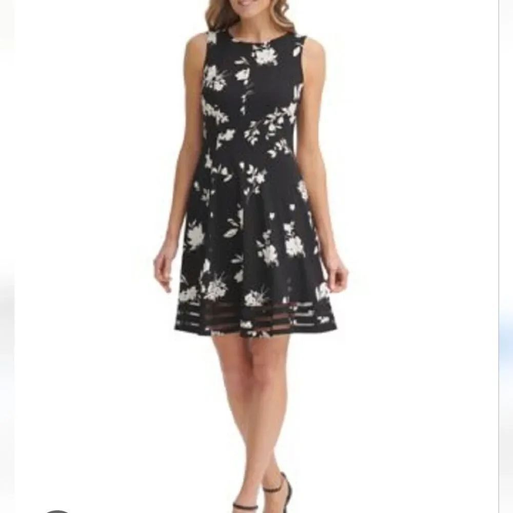 Jessica Howard Floral Navy and White Sleeveless Dress With Illusion Bands